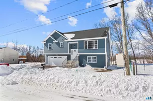 281 Traverse St, Waterbury, CT 06704 - Photo 3