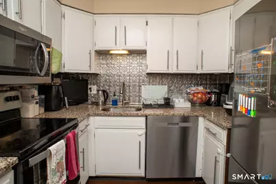 333 Vincellette Street #8, Bridgeport, CT 06606 - Photo 15