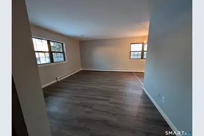 21 Enid Street #APT A, Bridgeport, CT 06606 - Photo 5