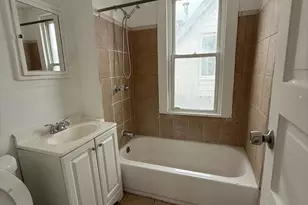 177 Read St, Bridgeport, CT 06607 - Photo 3