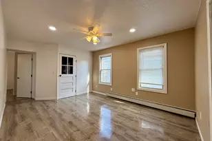 8 Scott St, Naugatuck, CT 06770 - Photo 5