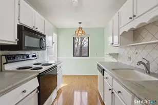 558 Heritage Vlg, Southbury, CT 06488 - Photo 7