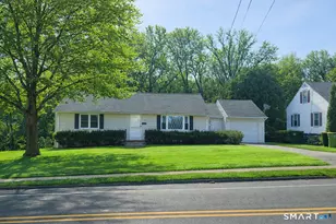 2916 E Main St, Waterbury, CT 06705 - Photo 1