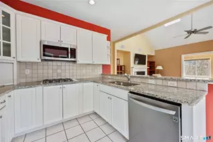 521 Heatherwood Ct, Oxford, CT 06478 - Photo 13