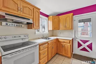 348 Avery St, South Windsor, CT 06074 - Photo 13