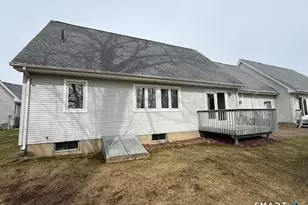 34 Rose Ct, Rocky Hill, CT 06067 - Photo 3