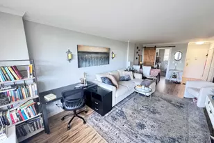 91 Strawberry Hill Ave, Stamford, CT 06902 - Photo 3