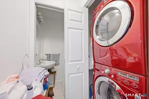 27 Parkwoods Dr, Norwich, CT 06360 - Photo 11