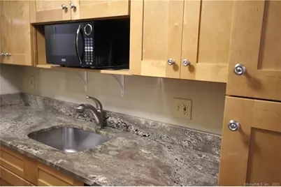 14 Newtown Road #A19, Danbury, CT 06810 - Photo 5