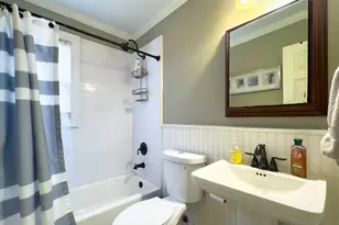 153 Cherry Hill Dr, Bridgeport, CT 06606 - Photo 7