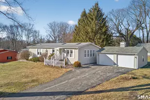 82 Colchester Cmns, Colchester, CT 06415 - Photo 1