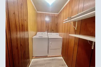 80 Josephine Evaristo Avenue #1st Fl & Basement, Greenwich, CT 06830 - Photo 19