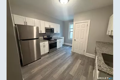 800 Farmington Avenue #5, West Hartford, CT 06119 - Photo 3