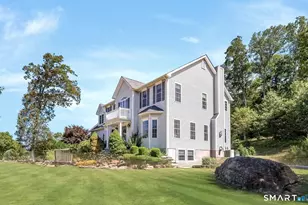 98 Arbor Crossing, East Lyme, CT 06333 - Photo 3