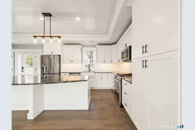 104 Eastfield Road, Waterbury, CT 06708 - Photo 9