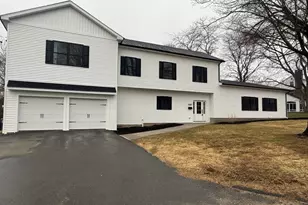 104 Eastfield Rd, Waterbury, CT 06708 - Photo 1