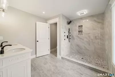 104 Eastfield Road, Waterbury, CT 06708 - Photo 31