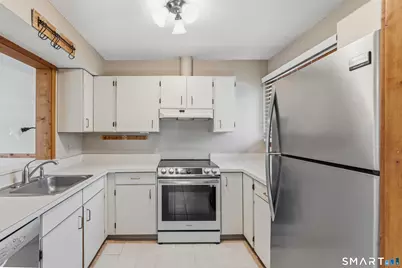 1 Upper Commons #1, Woodbury, CT 06798 - Photo 5