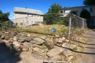 231 Long Hill Rd, Waterbury, CT 06704 - Photo 1