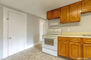 26 Stoddard St, Seymour, CT 06483 - Photo 3