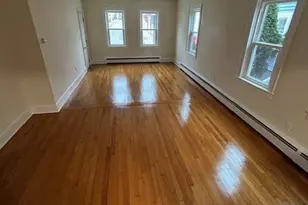 12 Trumbull St, Stonington, CT 06378 - Photo 3