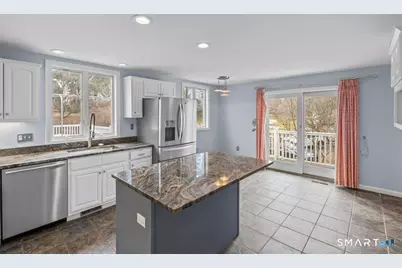 83 Meadowbrook Road, West Hartford, CT 06107 - Photo 3