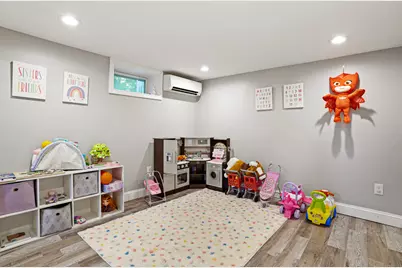 217 Macon Drive, Bridgeport, CT 06606 - Photo 25