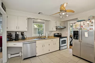 217 Macon Drive, Bridgeport, CT 06606 - Photo 17