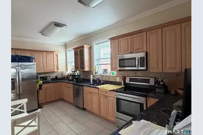 153 Bank Street, New London, CT 06320 - Photo 3