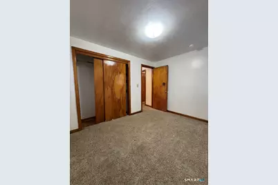 16 Grove Street, New London, CT 06320 - Photo 11