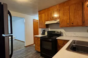 16 Grove St, New London, CT 06320 - Photo 7