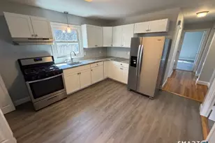 192 High St, Fairfield, CT 06824 - Photo 11