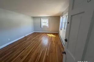 192 High St, Fairfield, CT 06824 - Photo 3