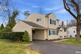 28 Ashford Rd, West Hartford, CT 06107 - Photo 3