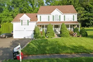 30 Commodore Hull Dr, Derby, CT 06418 - Photo 1