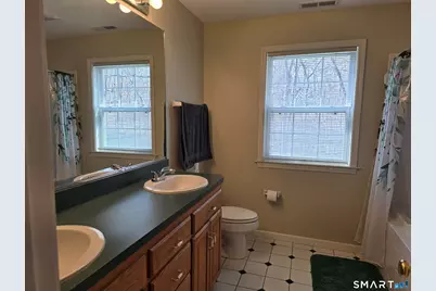 30 Commodore Hull Drive, Derby, CT 06418 - Photo 19