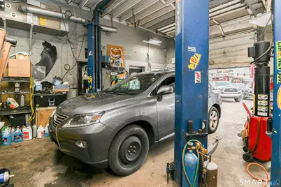 385 New Park Avenue, Hartford, CT 06106 - Photo 23