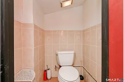 385 New Park Avenue, Hartford, CT 06106 - Photo 13