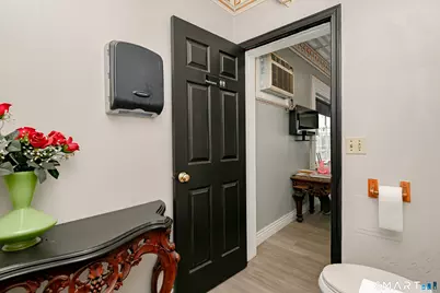 385 New Park Avenue, Hartford, CT 06106 - Photo 11