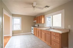 762 State St, New Haven, CT 06511 - Photo 1