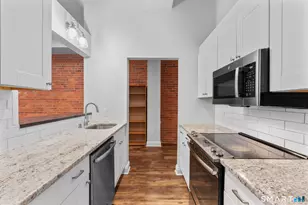 196 Crown St, New Haven, CT 06510 - Photo 5