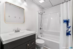 196 Crown St, New Haven, CT 06510 - Photo 23