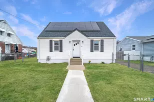 484 Reitter St W, Stratford, CT 06614 - Photo 3