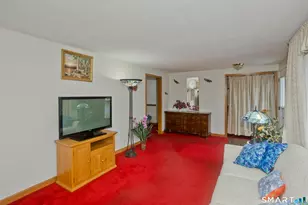 630 Oak St, East Hartford, CT 06118 - Photo 13