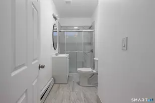 63 W Liberty St, Waterbury, CT 06706 - Photo 9