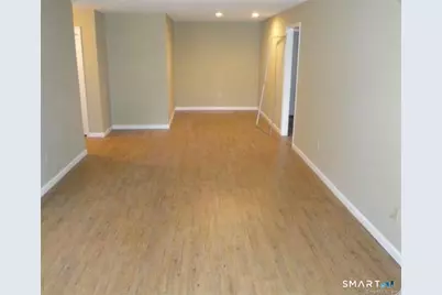 136 Deer Hill Avenue #B12, Danbury, CT 06810 - Photo 7