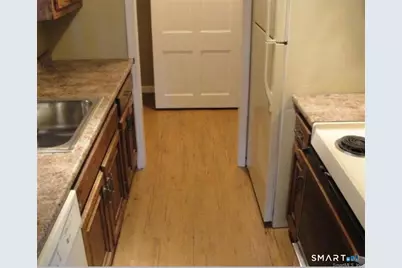 136 Deer Hill Avenue #B12, Danbury, CT 06810 - Photo 5