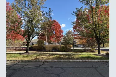 92 Woodcrest Lane #92, Danbury, CT 06810 - Photo 21