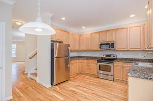 92 Woodcrest Ln, Danbury, CT 06810 - Photo 9