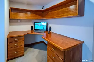 215 Old Newtown Rd, Monroe, CT 06468 - Photo 19